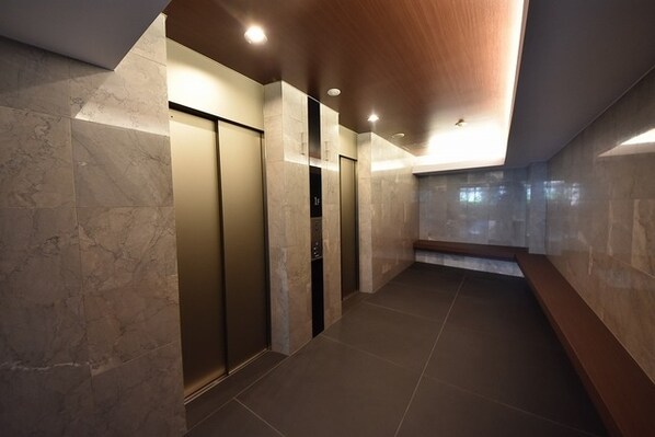 河田町ガーデン クラブフロアの物件内観写真